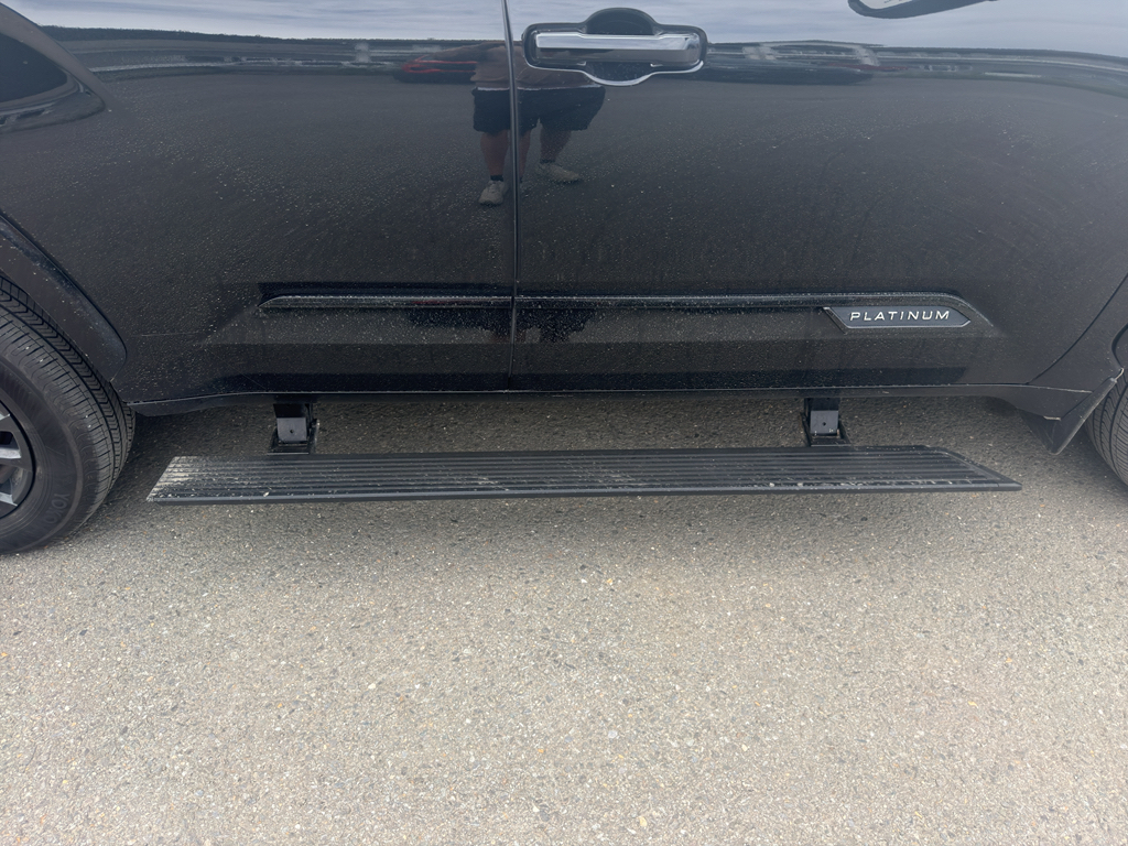 2024 Toyota Sequoia Platinum - Photo 17