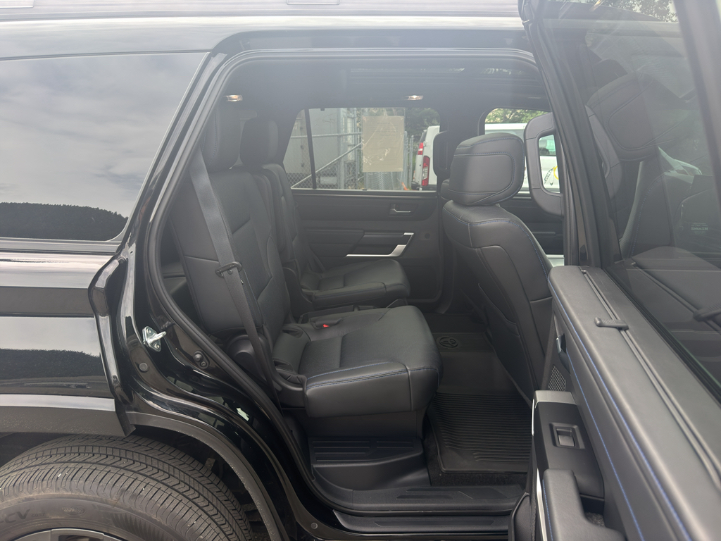 2024 Toyota Sequoia Platinum - Photo 15