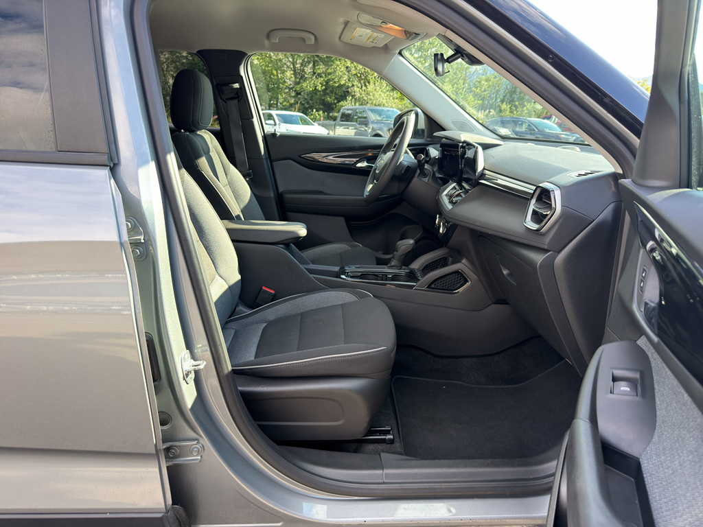 Used 2025 Chevrolet TrailBlazer SUV