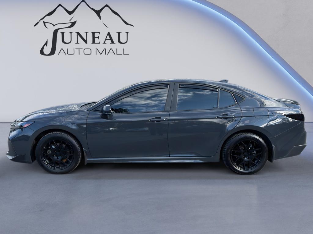 Used 2025 Toyota Camry Hybrid Sedan