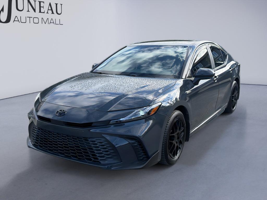 Used 2025 Toyota Camry Hybrid Sedan