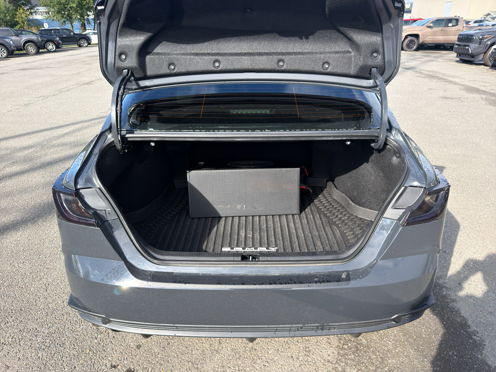 Used 2025 Toyota Camry Hybrid Sedan