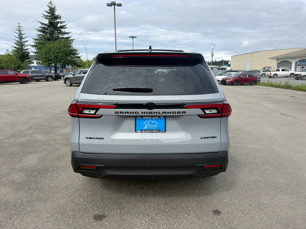 New 2026 Toyota Grand Highlander Hybrid SUV