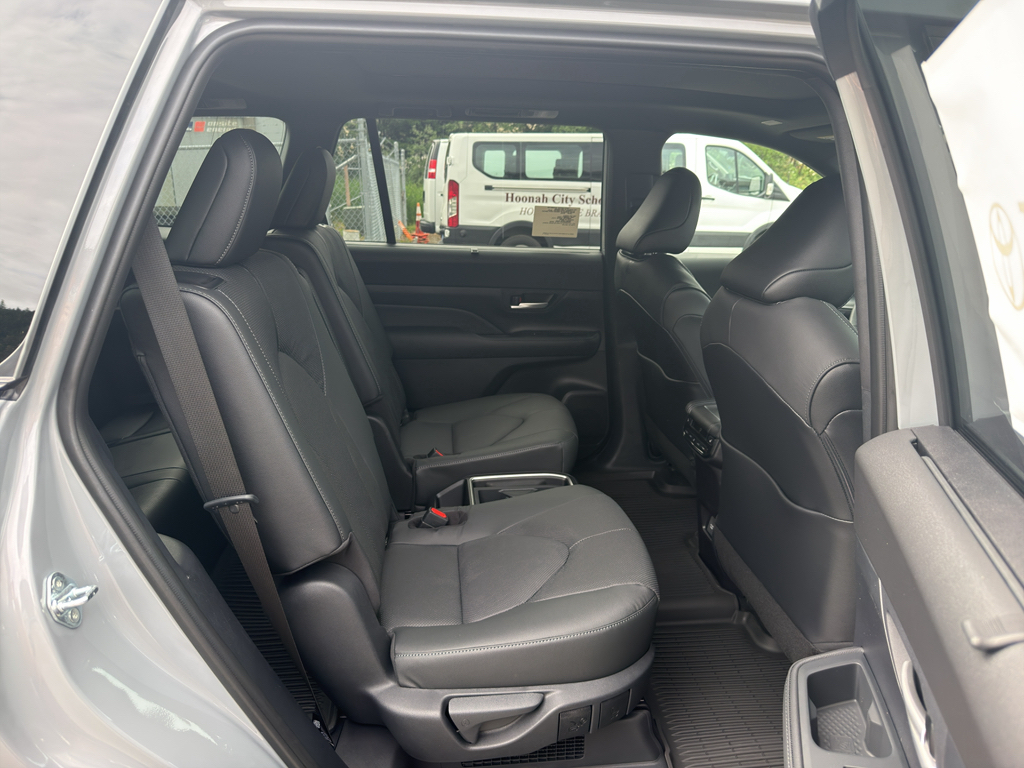 New 2026 Toyota Grand Highlander Hybrid SUV