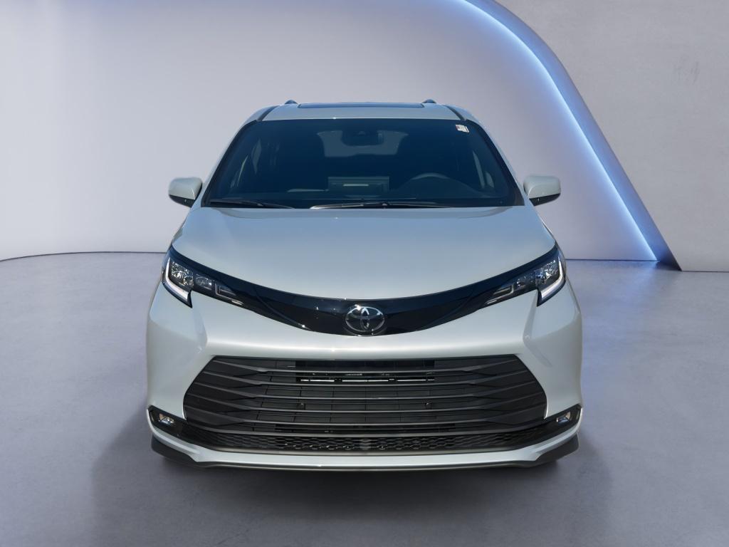 New 2026 Toyota Sienna Van