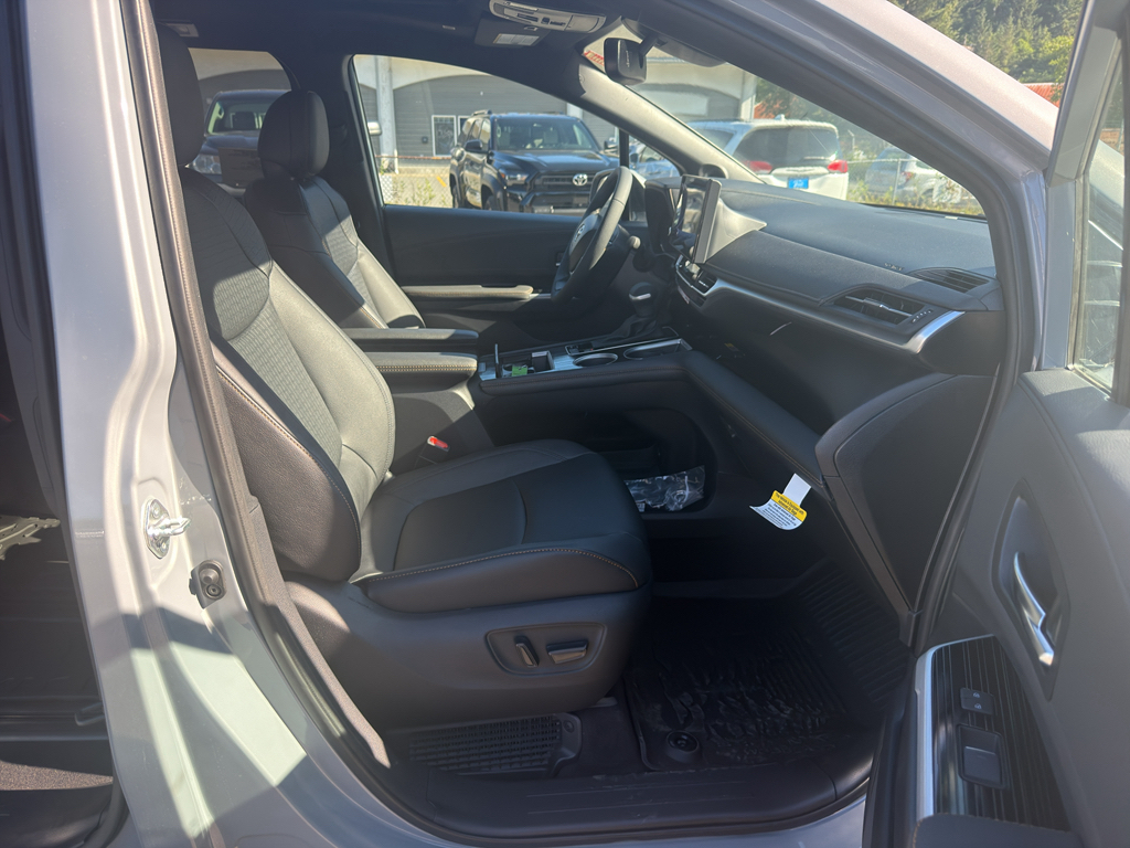 New 2026 Toyota Sienna Van