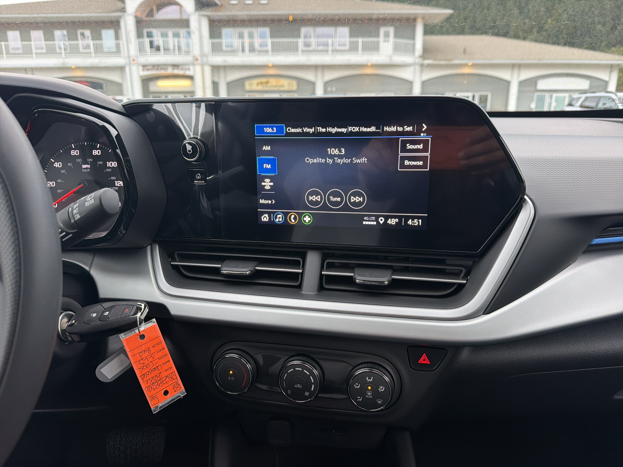 New 2026 Chevrolet Trax SUV