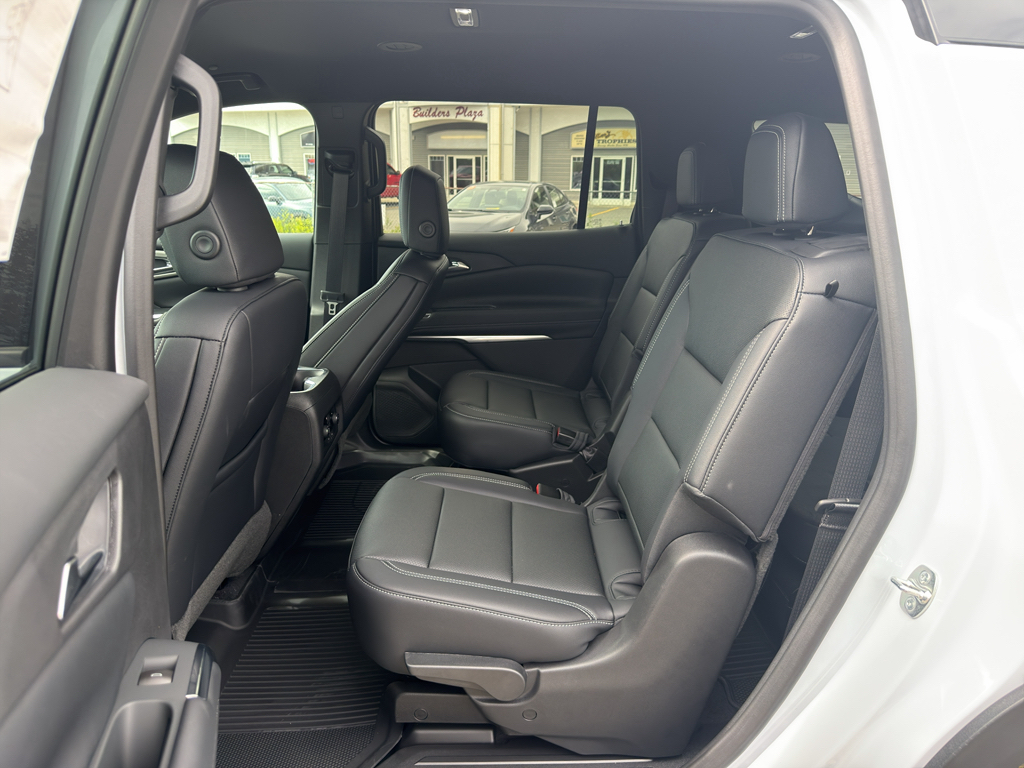 2026 Chevrolet Traverse LT - Photo 11