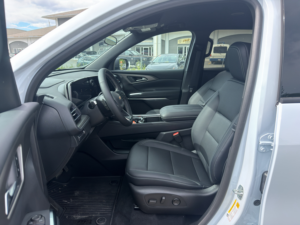 2026 Chevrolet Traverse LT - Photo 10