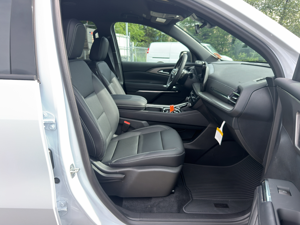 2026 Chevrolet Traverse LT - Photo 15