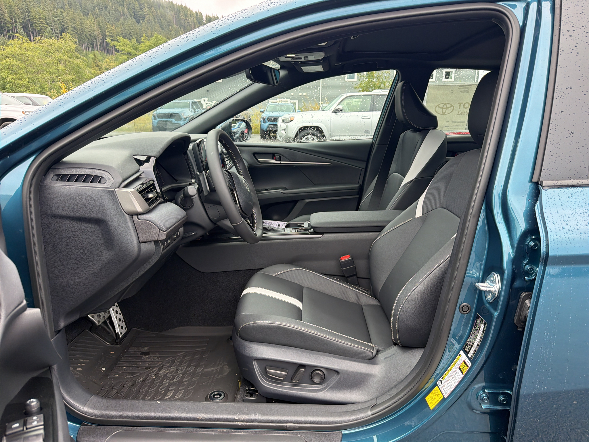 New 2026 Toyota Camry Hybrid Sedan