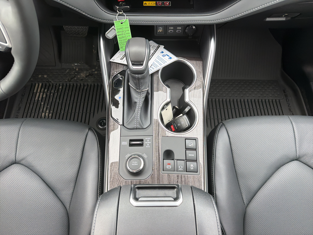 New 2026 Toyota Highlander SUV