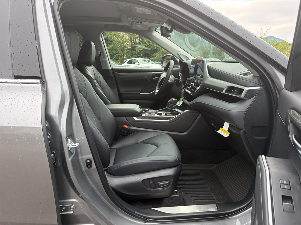 New 2026 Toyota Highlander SUV