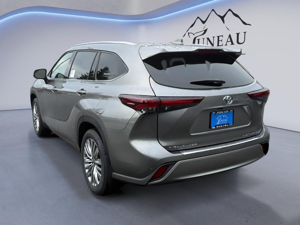 New 2026 Toyota Highlander SUV