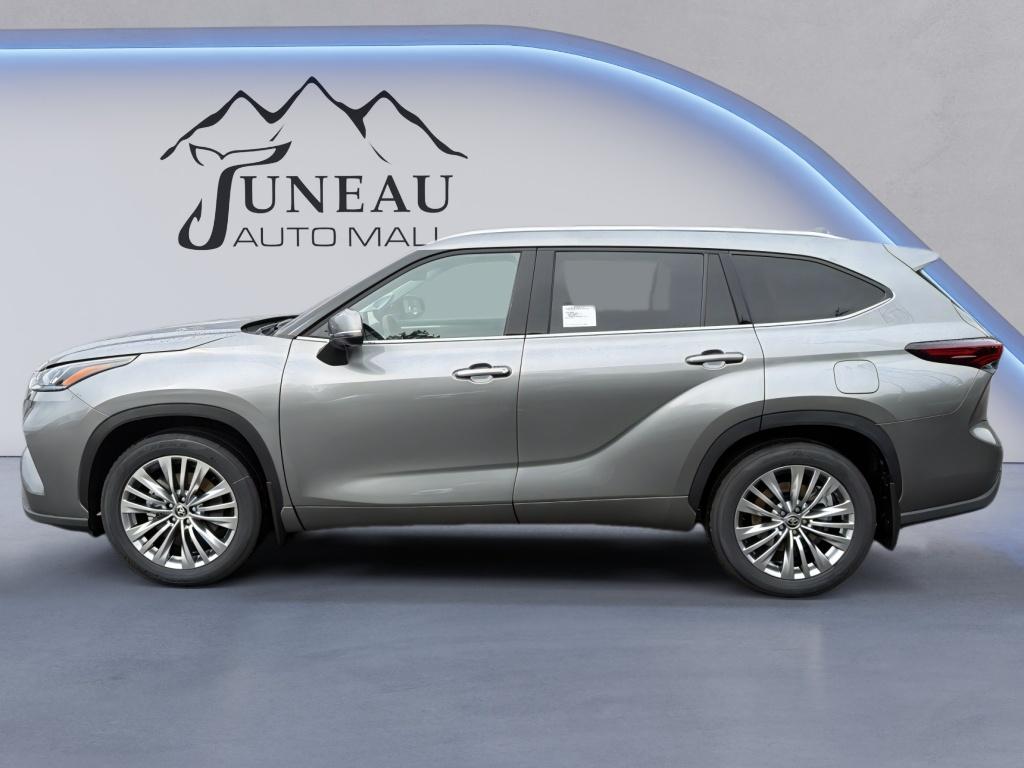 New 2026 Toyota Highlander SUV