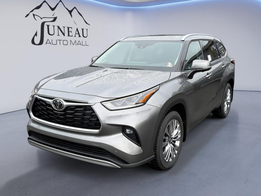 New 2026 Toyota Highlander SUV