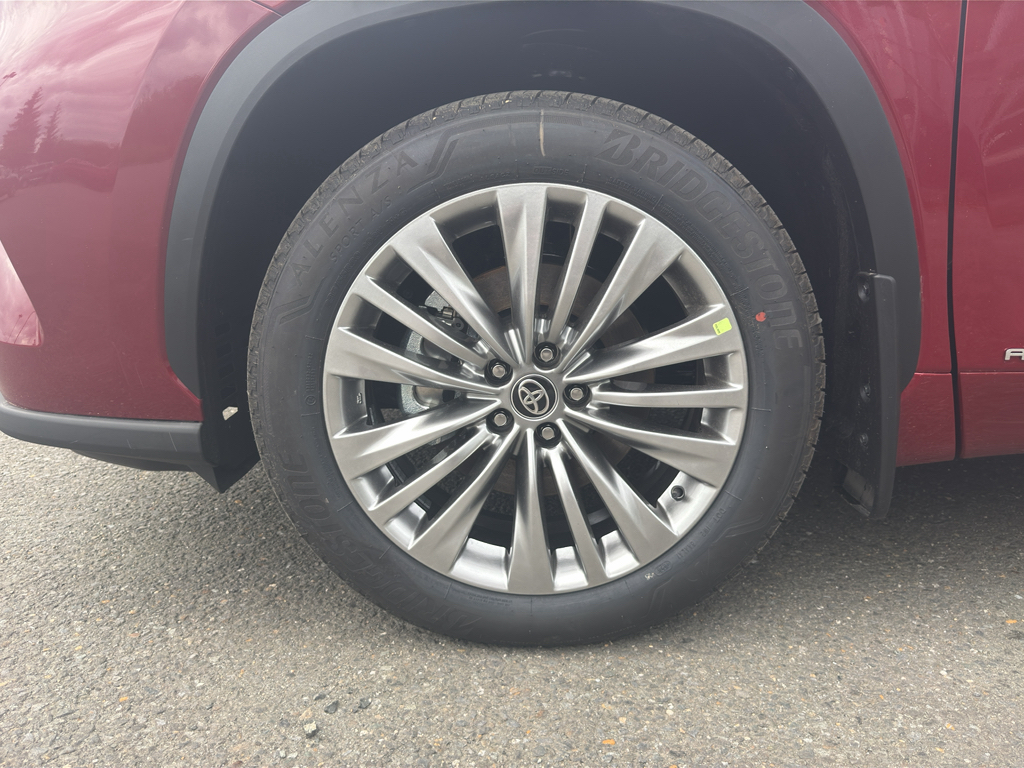 New 2026 Toyota Highlander Hybrid SUV