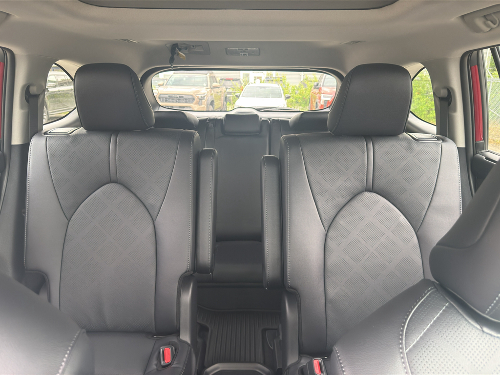 New 2026 Toyota Highlander Hybrid SUV