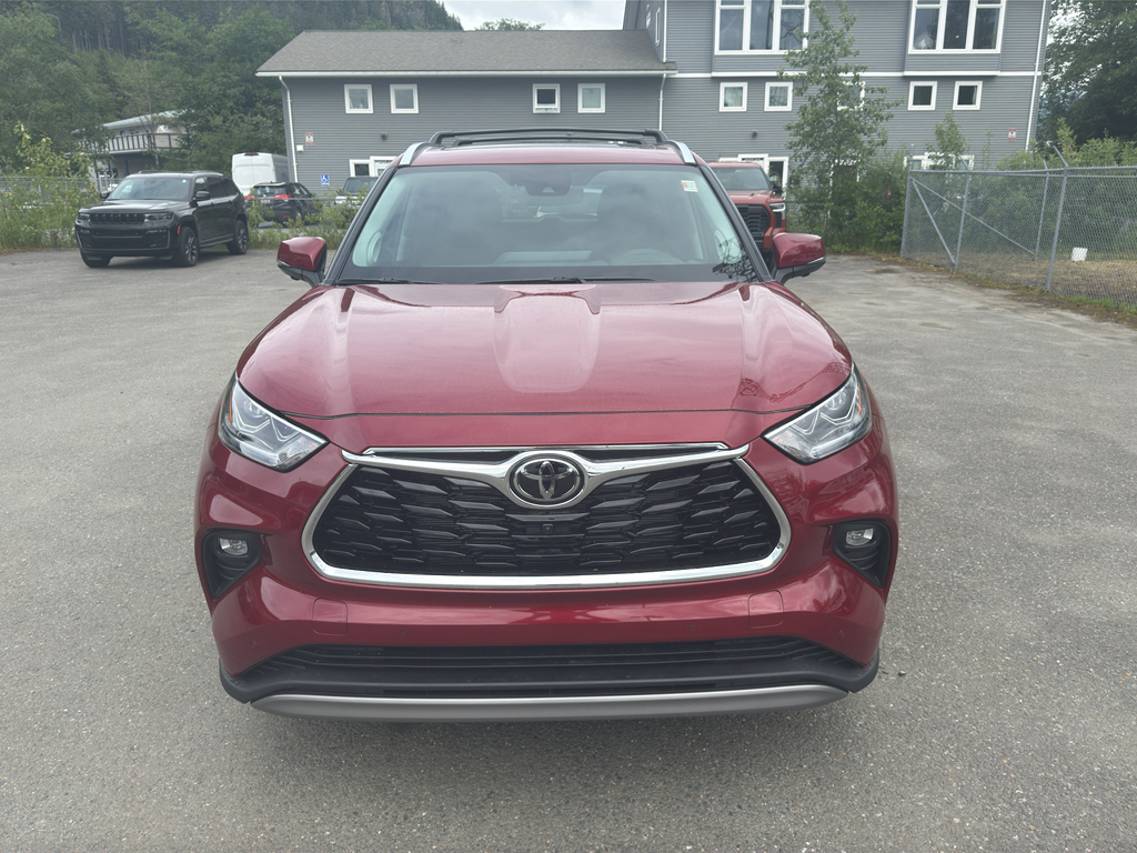 New 2026 Toyota Highlander Hybrid SUV