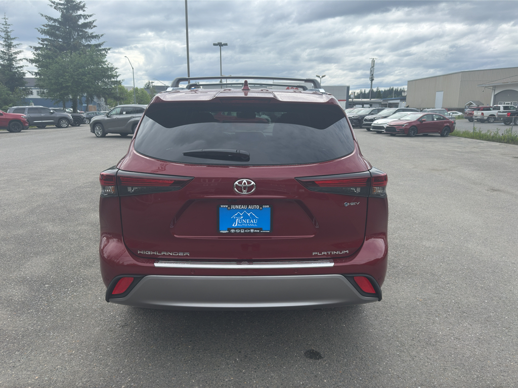 New 2026 Toyota Highlander Hybrid SUV