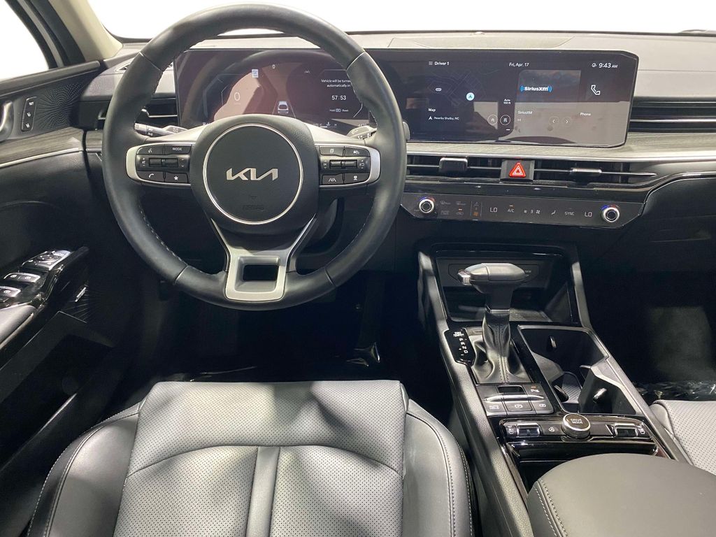 2025 Kia K5 EX - Snow White Pearl exterior view 10