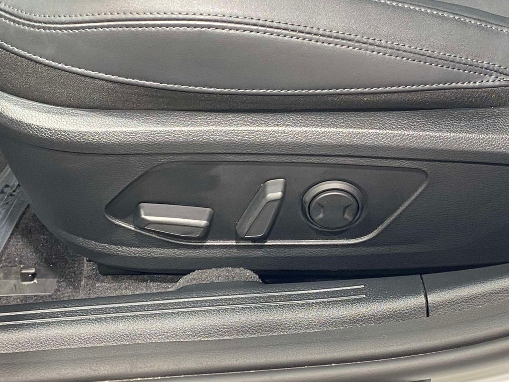 2025 Kia K5 EX - Snow White Pearl exterior view 16