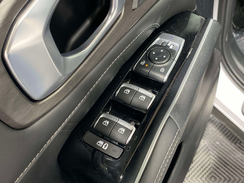 2026 Kia Sorento X-Line SX Prestige - Glacial White Pearl exterior view 20