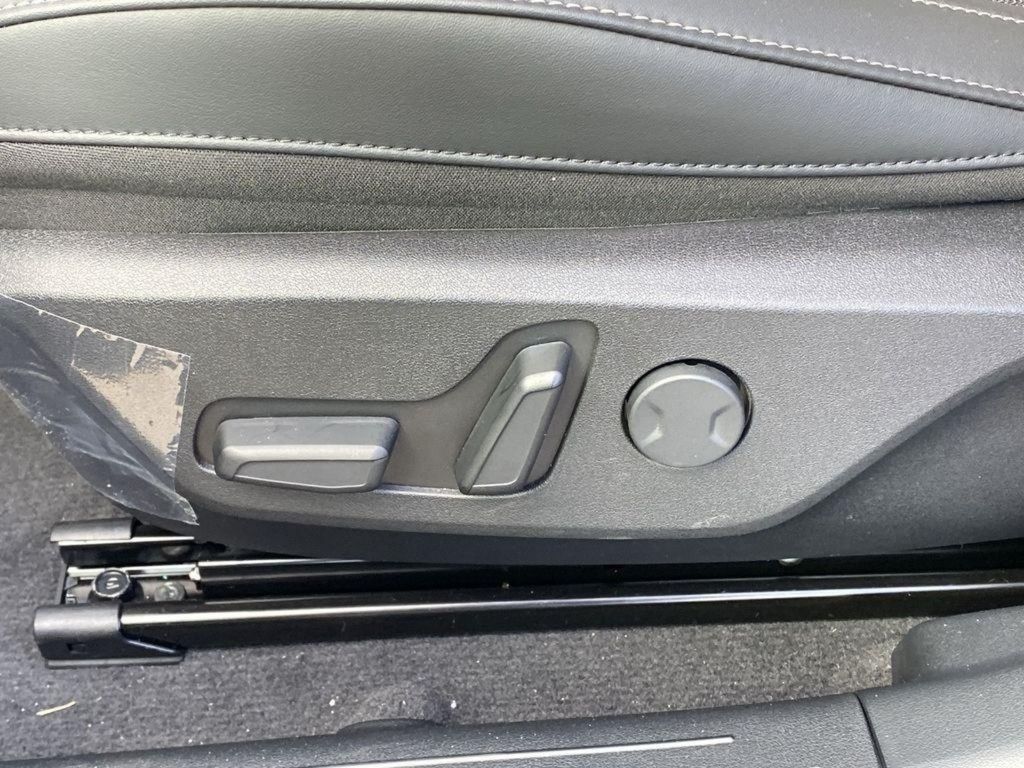 2025 Kia EV6 Light Long Range - Ebony Black exterior view 13