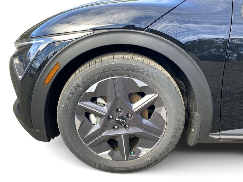 2025 Kia EV6 Light Long Range - Ebony Black exterior view 18