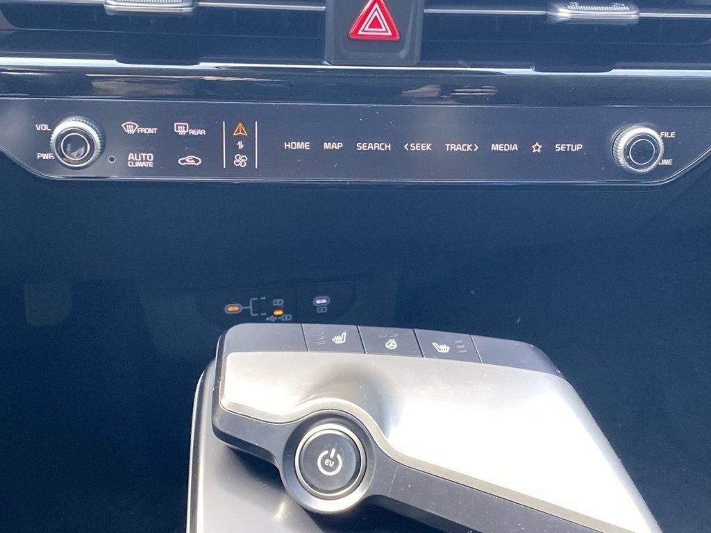 2025 Kia EV6 Light Long Range - Ebony Black exterior view 16