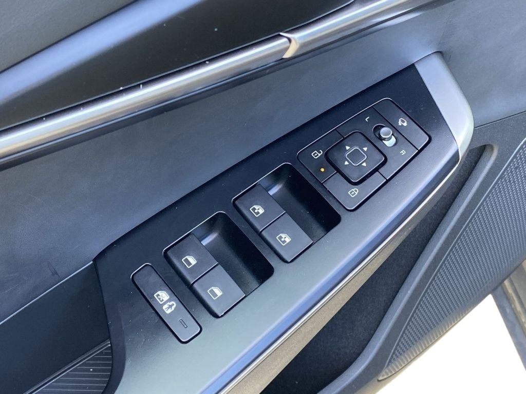 2025 Kia EV6 Light Long Range - Ebony Black exterior view 14