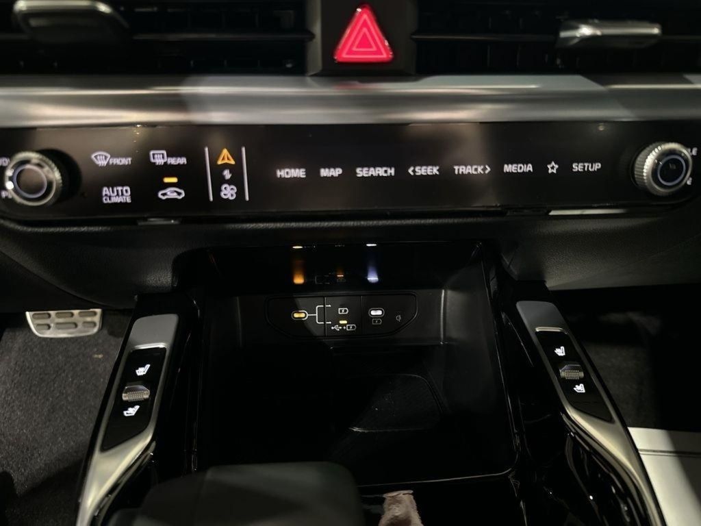 2026 Kia Sorento X-Line SX Prestige - Ebony Black exterior view 17