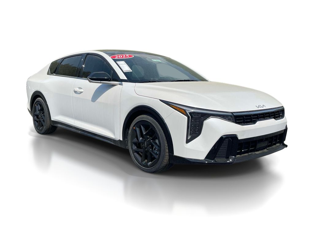 2025 Kia K4 GT-Line Turbo - Snow White Pearl exterior view 3