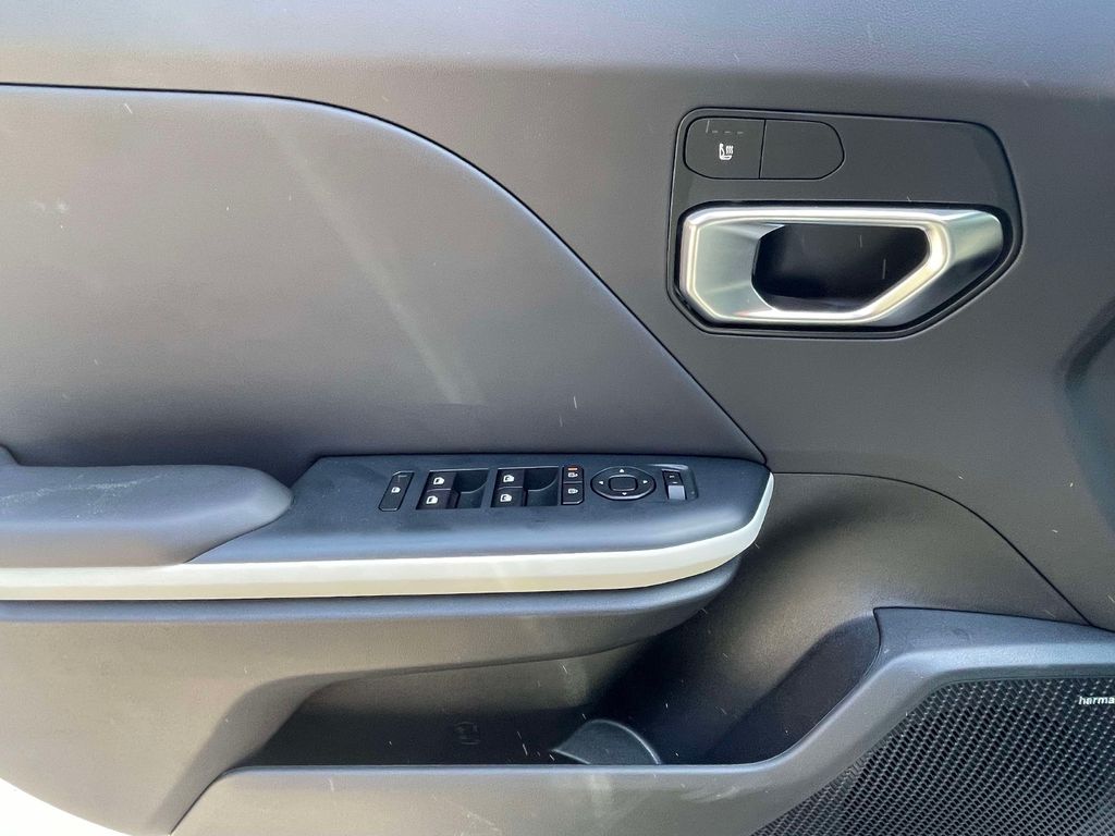 2025 Kia K4 GT-Line Turbo - Snow White Pearl exterior view 17