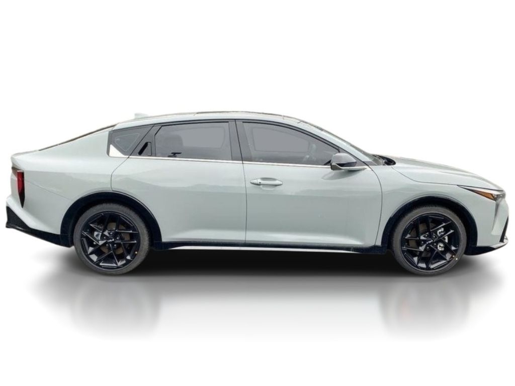 2025 Kia K4 GT-Line Turbo - MORNING HAZE exterior view 8