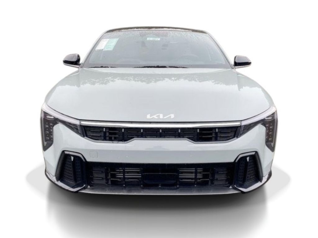 2025 Kia K4 GT-Line Turbo - MORNING HAZE exterior view 3