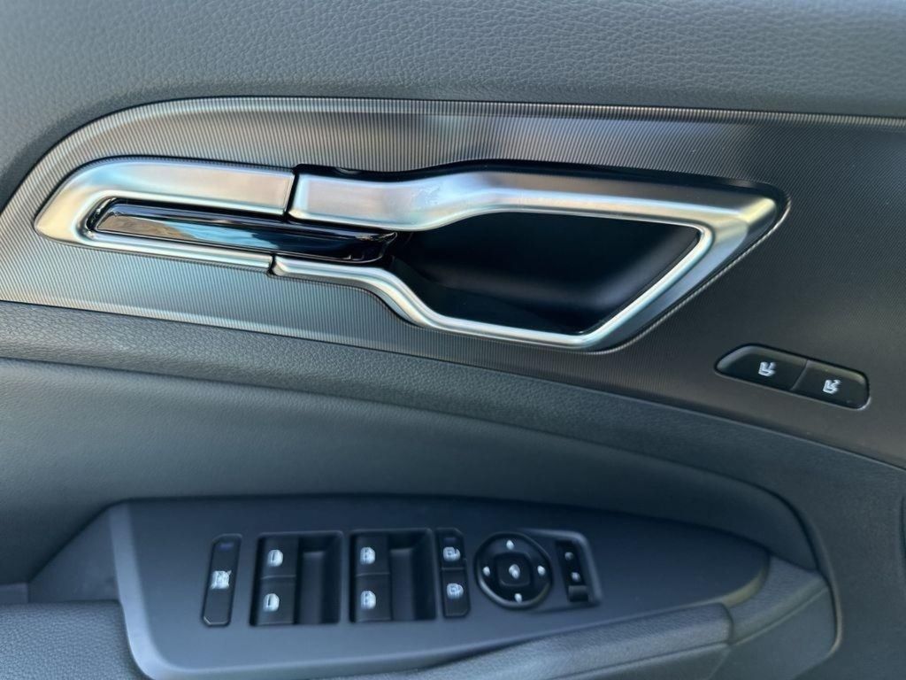2026 Kia Sportage SX-Prestige - Panthera Metal Matte exterior view 14