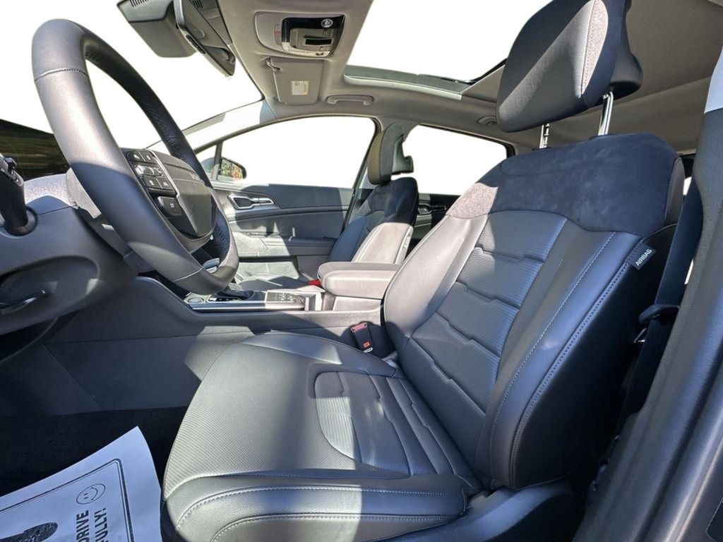 2026 Kia Sportage SX-Prestige - Panthera Metal Matte exterior view 12