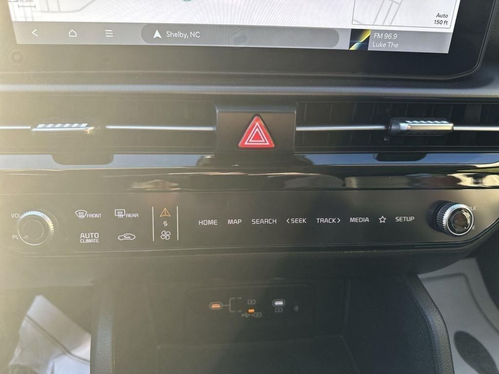 2026 Kia Sportage SX-Prestige - Panthera Metal Matte exterior view 17