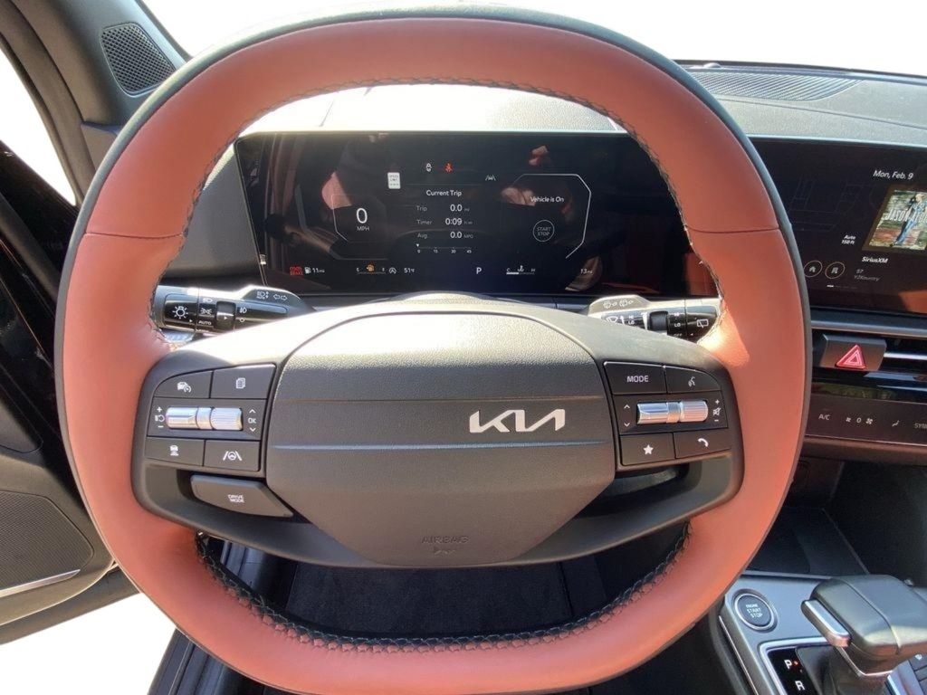 2026 Kia Sportage SX-Prestige - EBONY BLACK exterior view 9