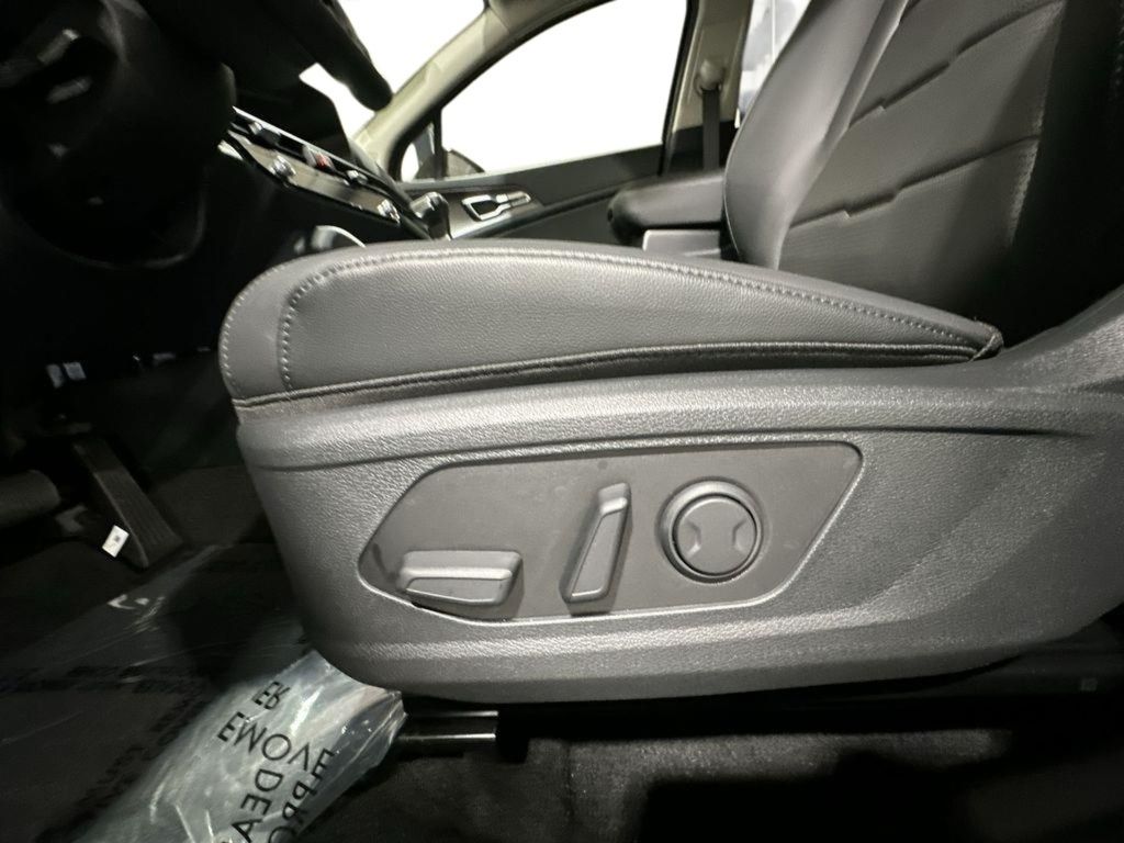 2026 Kia Sportage SX-Prestige - EBONY BLACK exterior view 13
