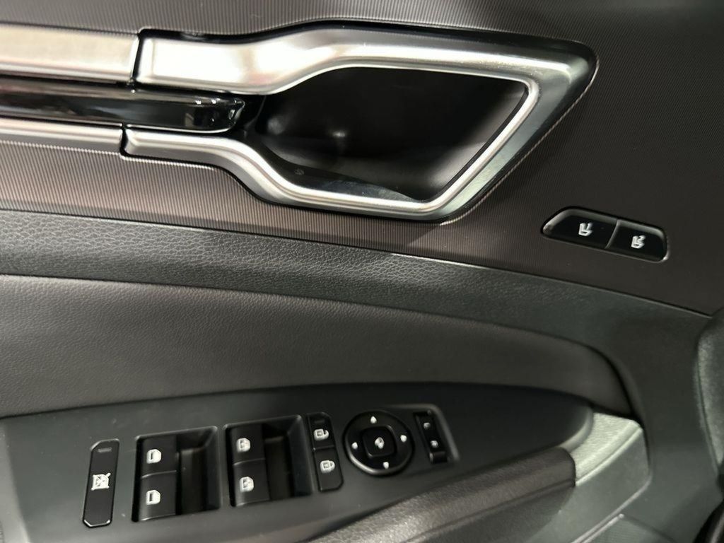 2026 Kia Sportage SX-Prestige - EBONY BLACK exterior view 14