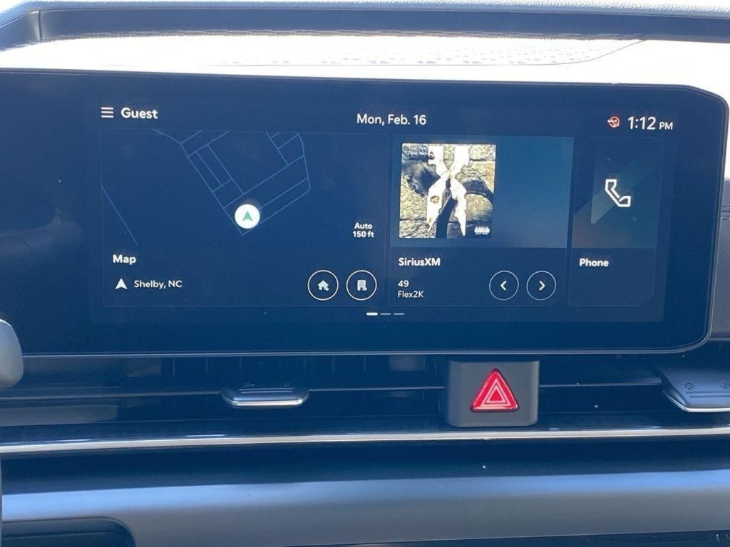 2026 Kia Carnival LXS - Snow White Pearl exterior view 11