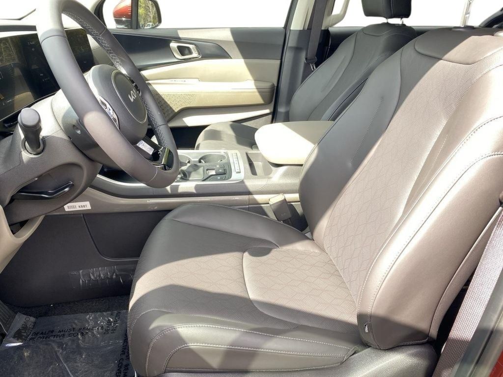 2026 Kia Carnival LXS - FLARE RED exterior view 12