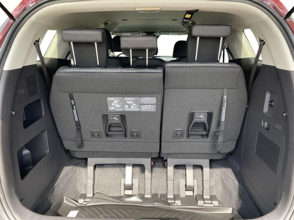 2026 Kia Carnival LXS - FLARE RED exterior view 20