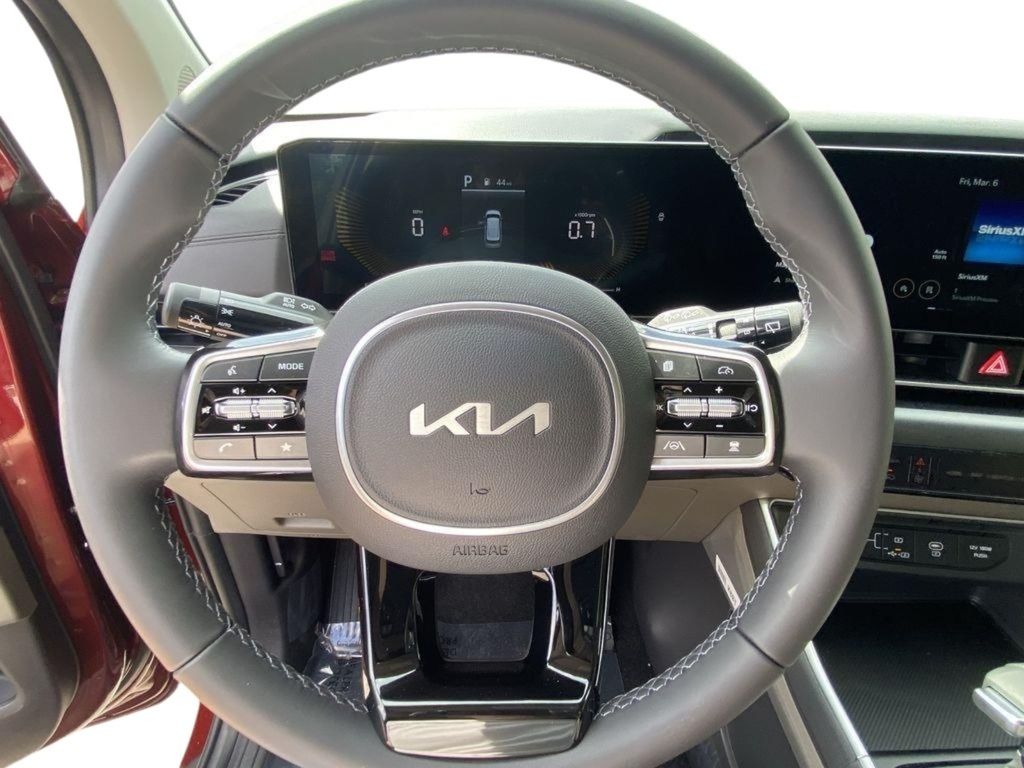 2026 Kia Carnival LXS - FLARE RED exterior view 10