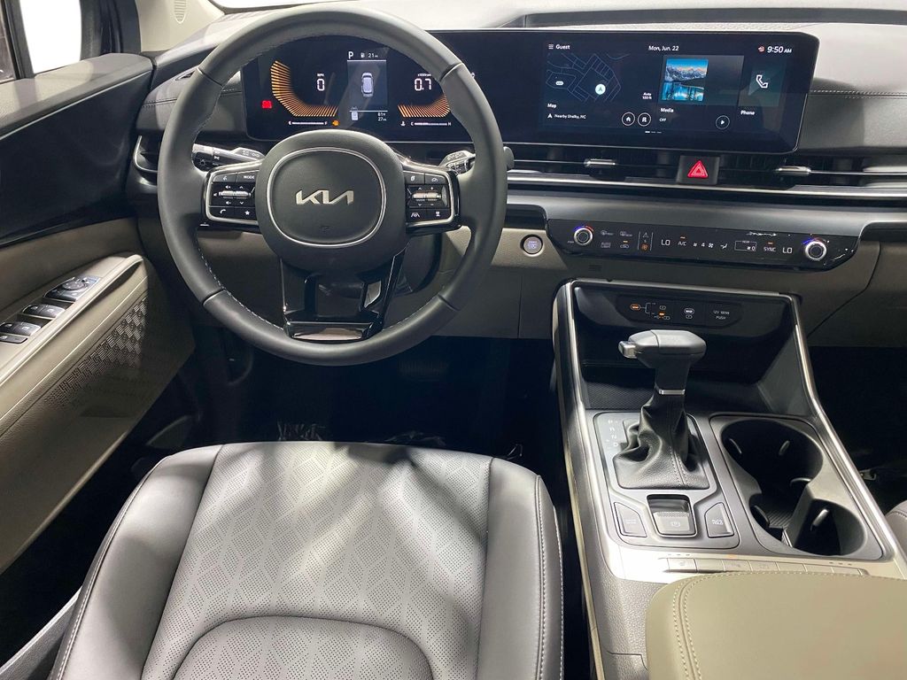 2026 Kia Carnival LXS - Aurora Black Pearl exterior view 10
