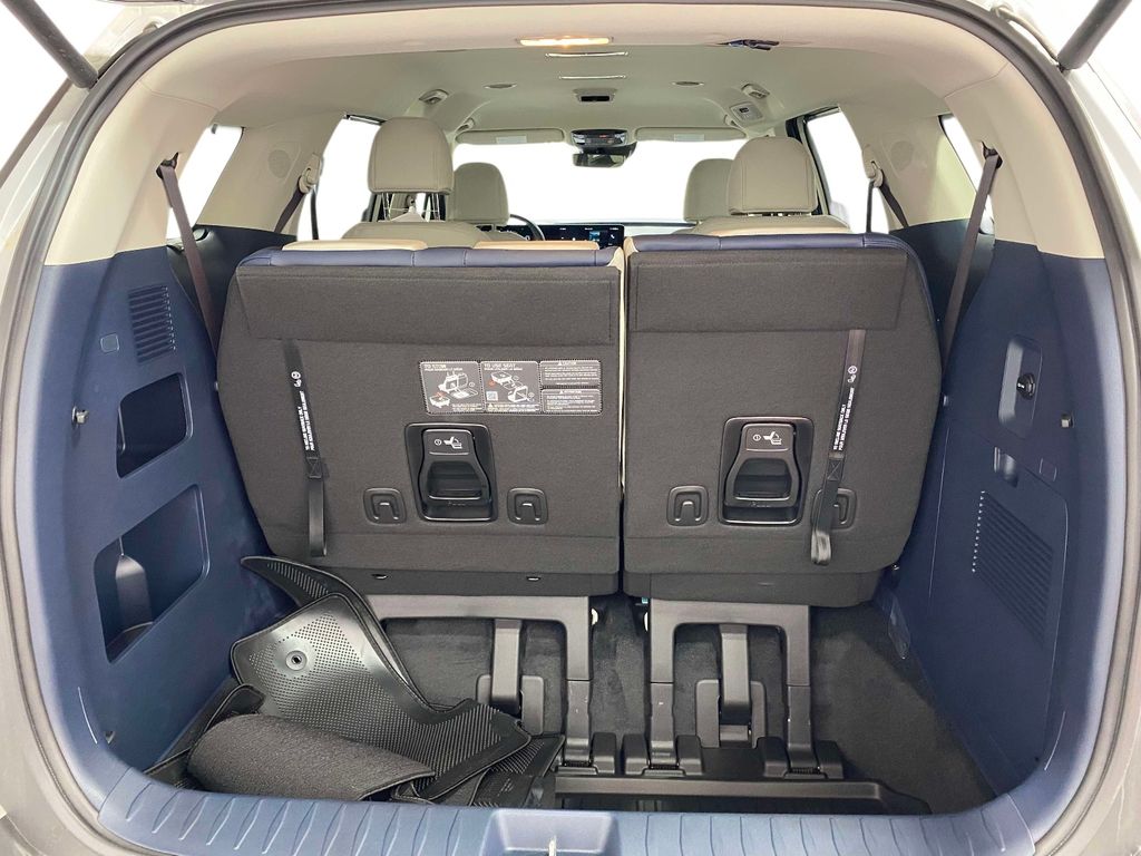 2026 Kia Carnival EX - IVORY SILVER exterior view 9