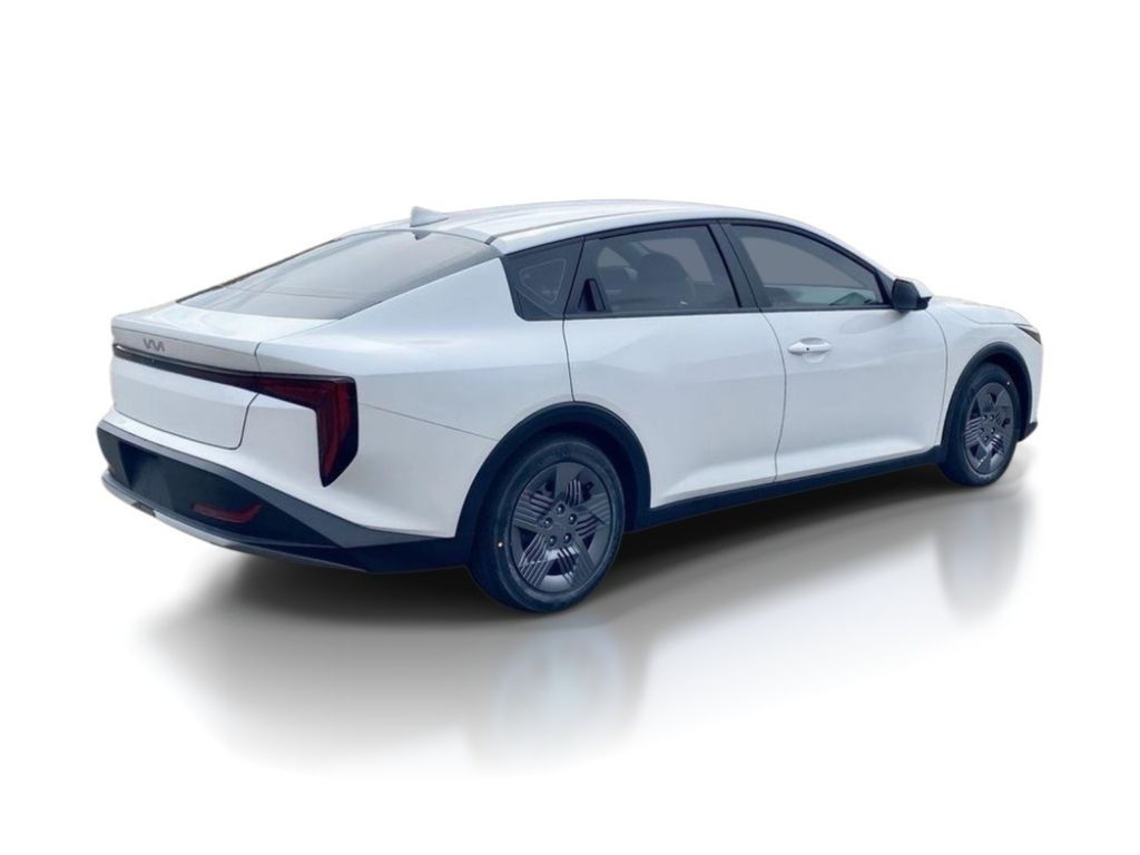 2025 Kia K4 LX - Snow White Pearl exterior view 5