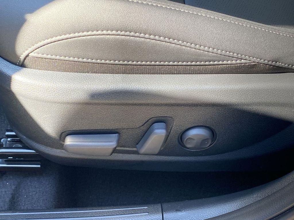 2026 Kia Seltos EX - FUSION BLACK exterior view 13